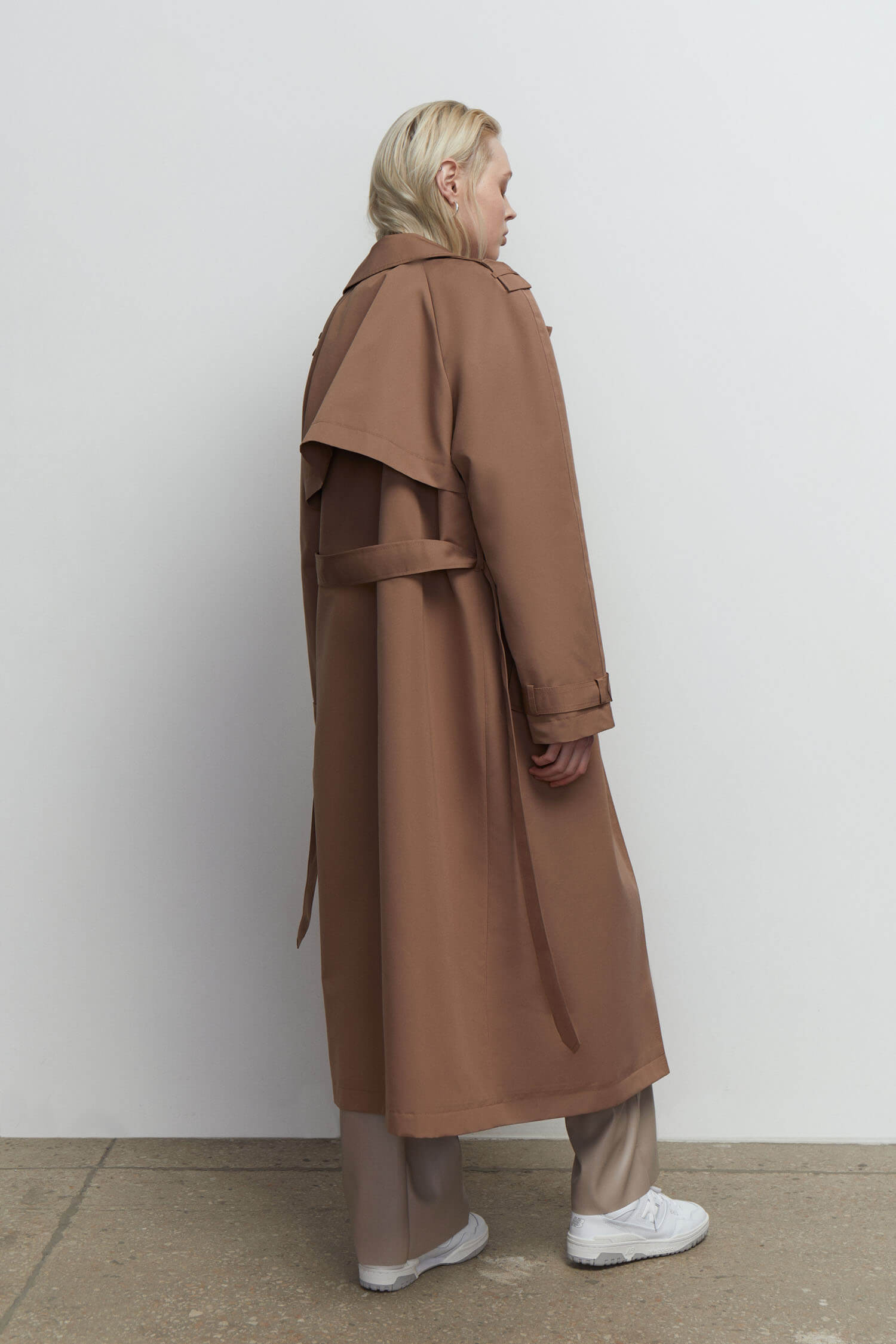 Oversized trenchcoat