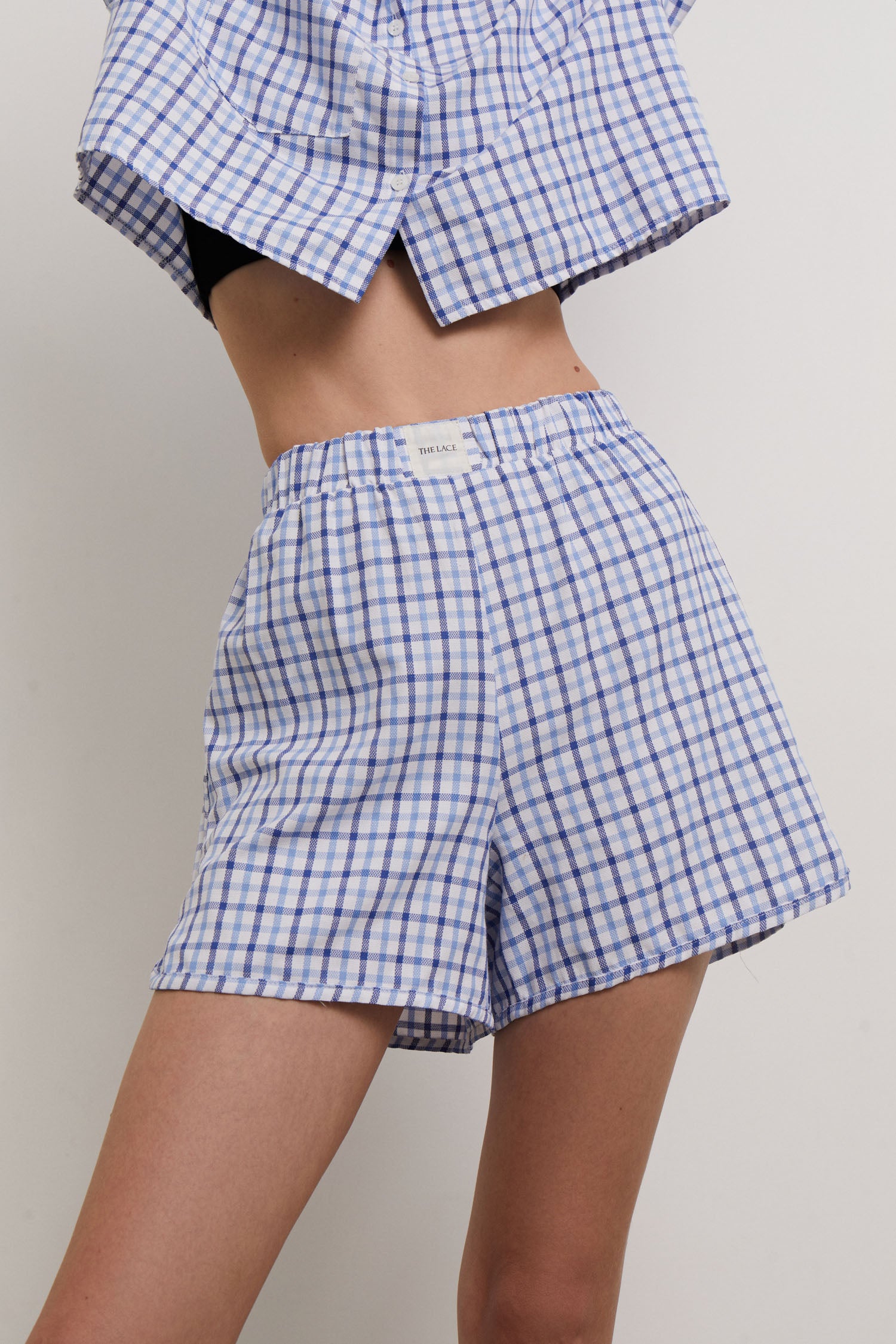 Oversized cotton shorts in blue check (eco)