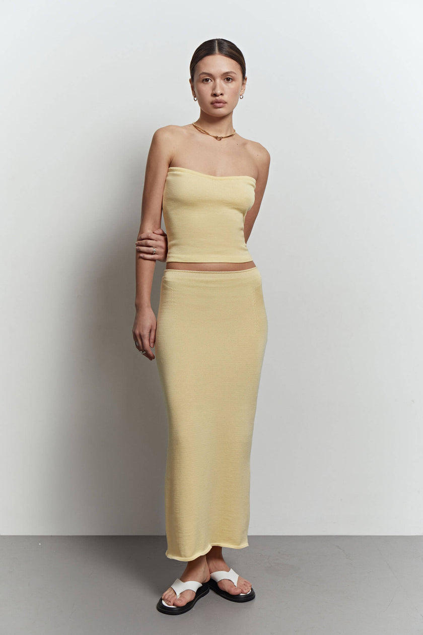 Knitted slim fit top in lemon