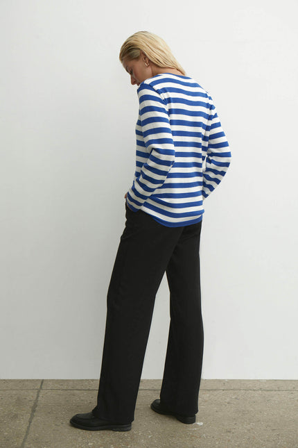 Knitted jumper with stripes