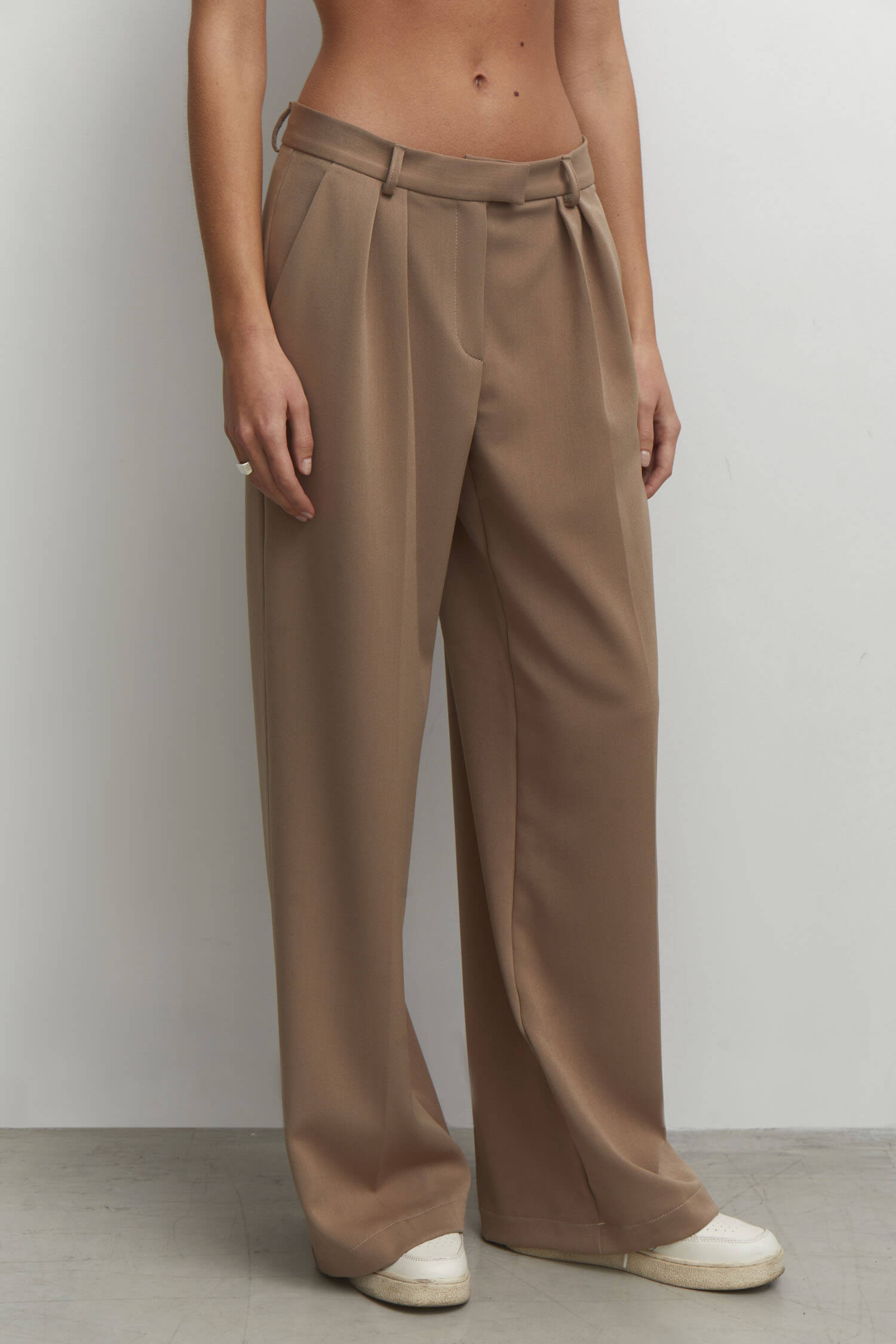 Low-waisted palazzo pants