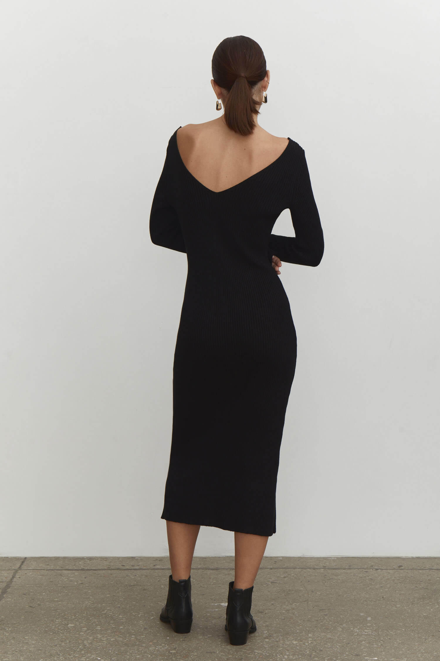 Jersey midi dress with open back