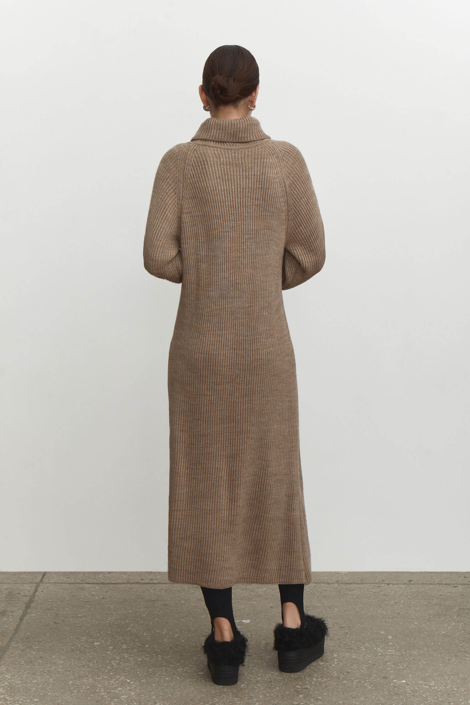 Loose cut knit midi dress