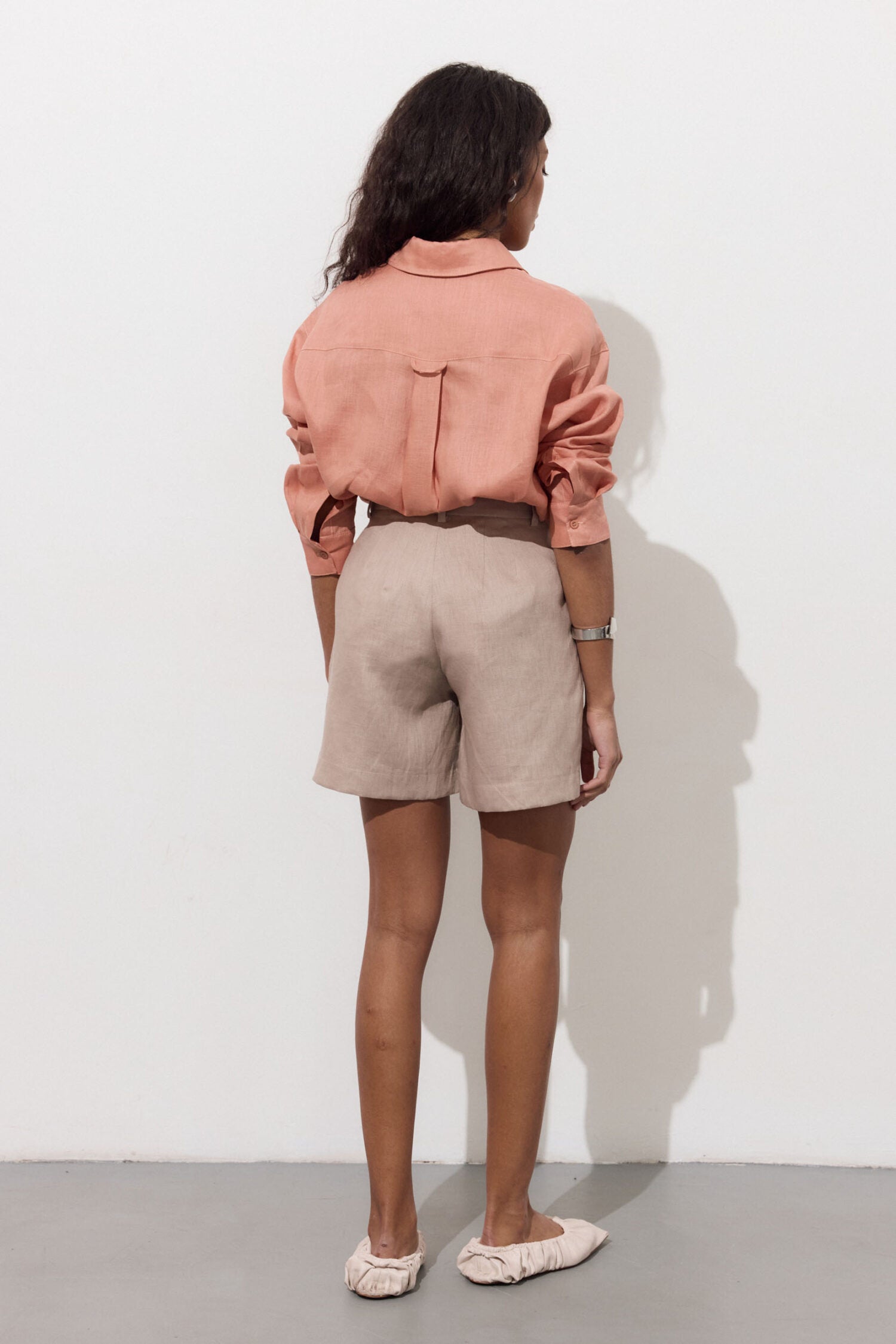 Women's classic linen shorts